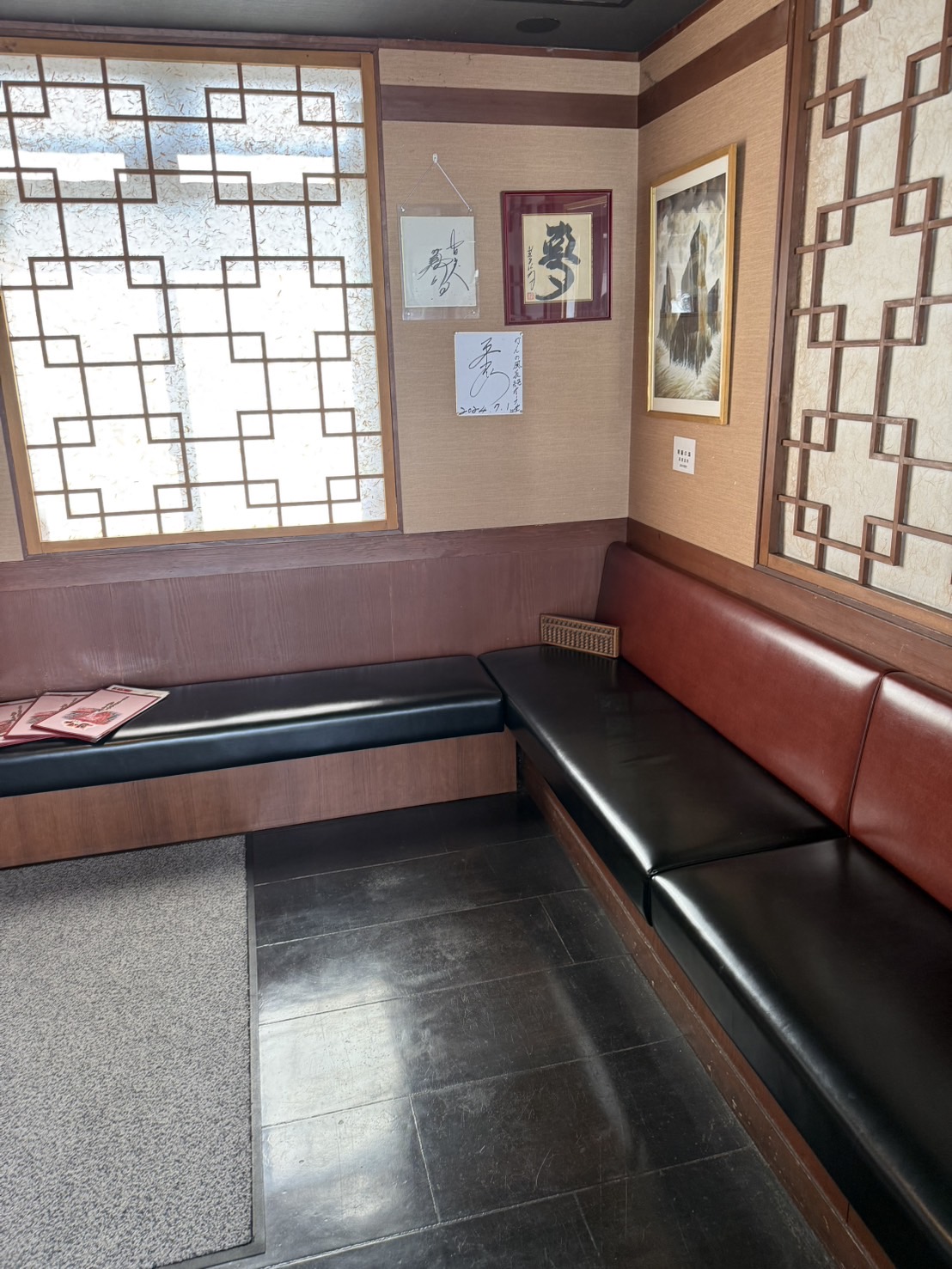 line_oa_chat_250922_100751_group_3